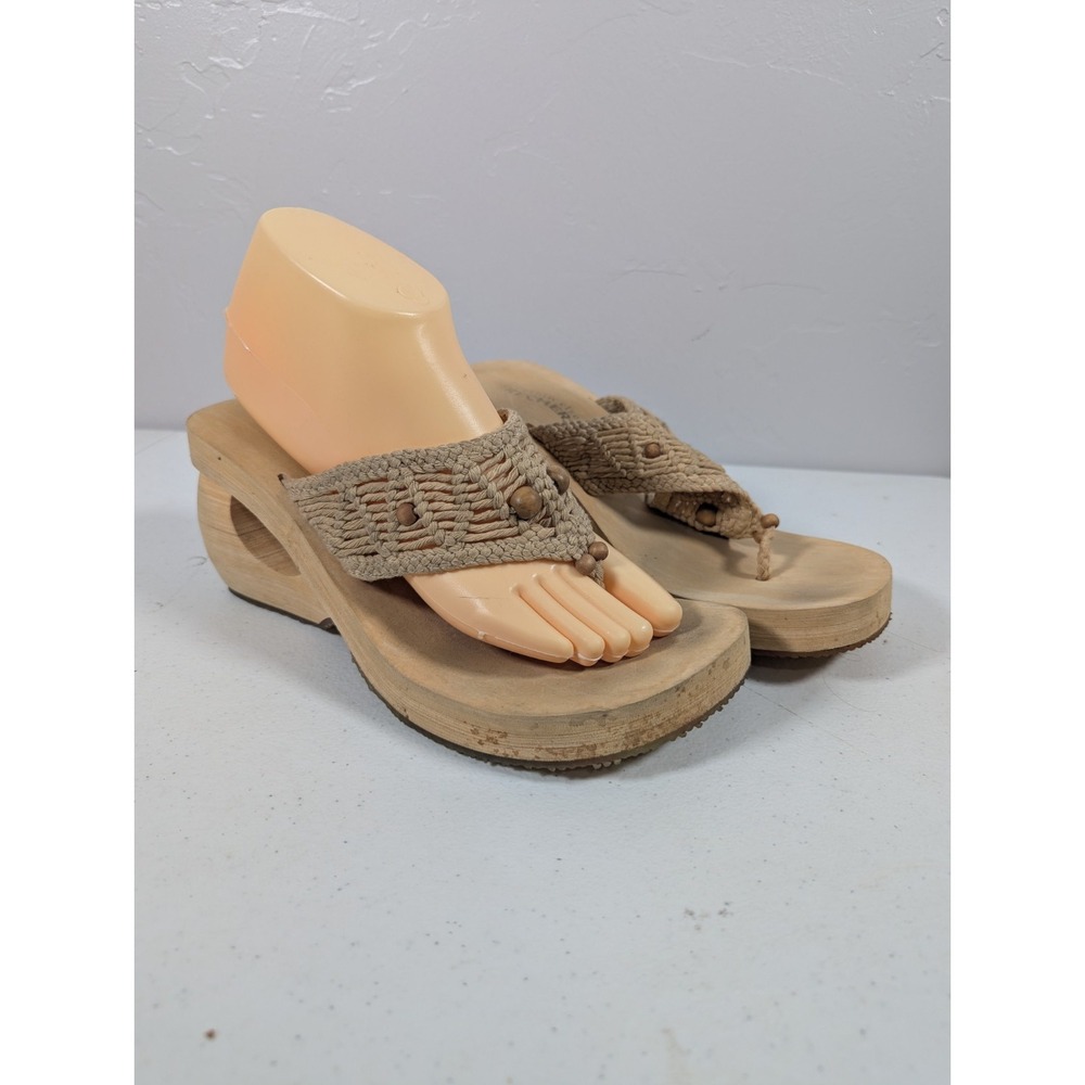 Skechers Womens size 7M Cali Faux Wood Wedge Cutout Boho Macrame Comfort